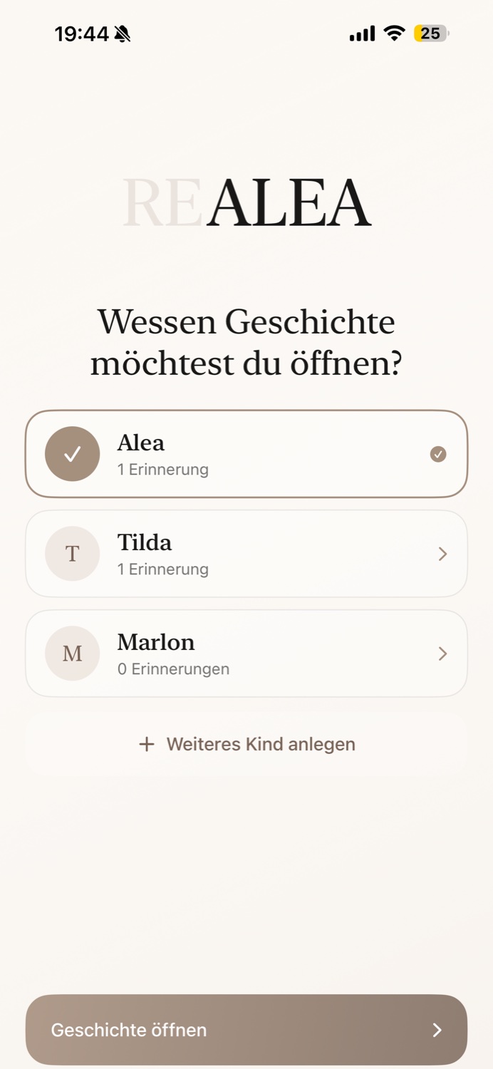 Helle Ansicht zur Auswahl der persönlichen Geschichten von Alea, Tilda und Marlon
